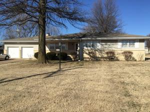 1463 E Mcclernon St, Springfield, MO 65803 photo 1