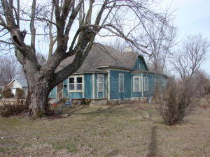 643 W Washington St, Marshfield, MO 65706 photo 1