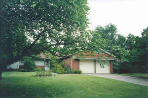 1842 E Sunset St, Springfield, MO 65804 photo 1
