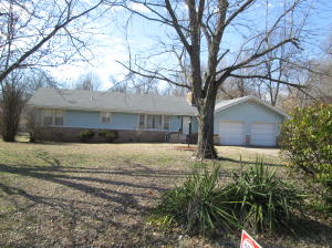 2117 S Manley Dr, Springfield, MO 65807 photo 1