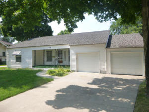 113 E Freeman St, Bolivar, MO 65613 photo 1