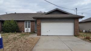 3139 W Hanover Dr, Springfield, MO 65807 photo 1