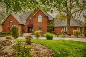 5139 S Bellhurst Ct, Springfield, MO 65804 photo 1