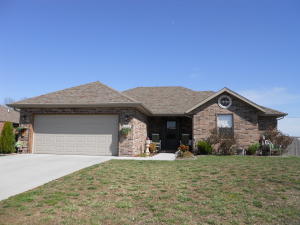 1236 S Strasbourg Ave, Springfield, MO 65802 photo 1