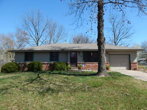 708 N Hillcrest Ave, Nixa, MO 65714 photo 1