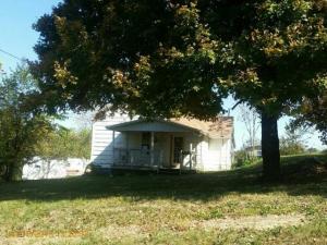 404 N 3rd St, Thayer, MO 65791 photo 1