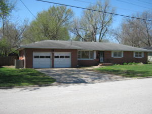 1747 S Link Ave, Springfield, MO 65804 photo 1