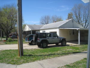 1033 E Smith St, Springfield, MO 65803 photo 1