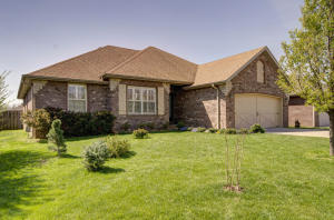 3136 W Melbourne St, Springfield, MO 65810 photo 1
