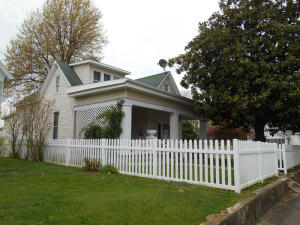 536 W Calhoun St, Springfield, MO 65802 photo 1
