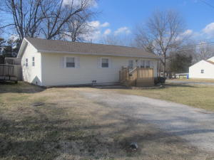131 N Olive St, Marshfield, MO 65706 photo 1