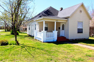 1072 E Atlantic St, Springfield, MO 65803 photo 1