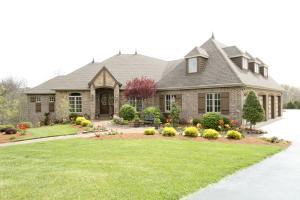 360 W Cave Springs Dr, Ozark, MO 65721 photo 1