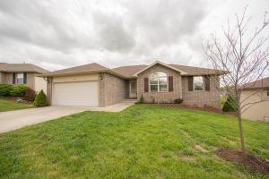 3224 S Leawood Ave, Springfield, MO 65807 photo 1