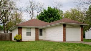 2042 N Travis Ave, Springfield, MO 65803 photo 1
