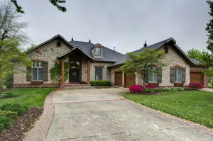 2293 S Forrest Heights Ave, Springfield, MO 65809 photo 1