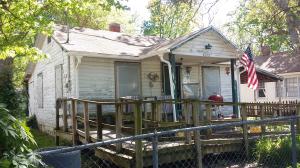 1372 E Calhoun St, Springfield, MO 65802 photo 1