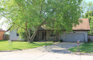 3220 W Broadmoor St, Springfield, MO 65807 photo 1