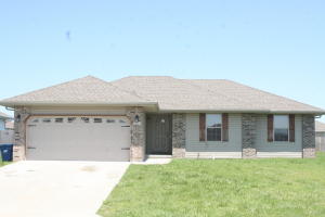 705 W Rice St, Clever, MO 65631 photo 1