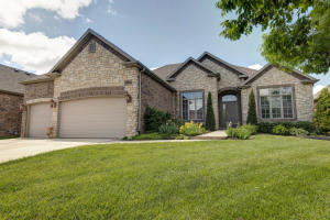 3412 E Manitoo St, Springfield, MO 65804 photo 1
