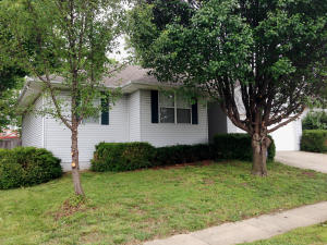 3051 W Highpoint St, Springfield, MO 65810 photo 1