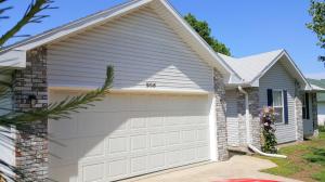205 E Robin Rd, Clever, MO 65631 photo 1
