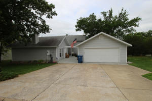 160 Eagle Dr, Forsyth, MO 65653 photo 1