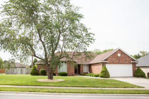 2160 W Vincent Ct, Springfield, MO 65810 photo 1