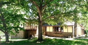 2056 E Woodhaven Pl, Springfield, MO 65804 photo 1