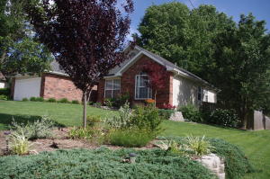 3106 E Lark St, Springfield, MO 65804 photo 1
