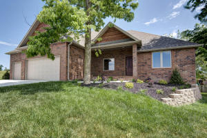 1568 N Marlowe Ave, Springfield, MO 65802 photo 1