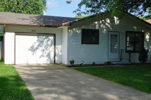 1642 N Engel Ave, Springfield, MO 65803 photo 1