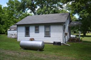 608 E 3rd St, Mountain View, MO 65548 photo 3