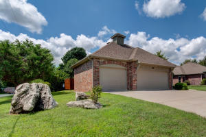 3297 S Victoria Ave, Springfield, MO 65809 photo 3