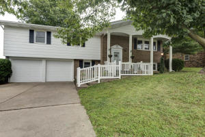 3252 N Weller Ave, Springfield, MO 65803 photo 1