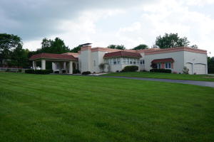 1535 S Royal Dr, Springfield, MO 65809 photo 1