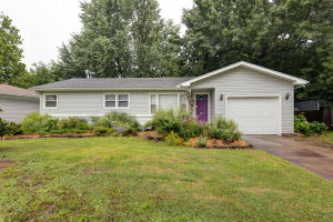 320 E Glenwood St, Springfield, MO 65807 photo 1