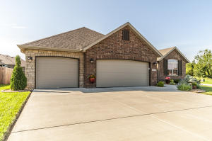 3804 W Cobblefield St, Springfield, MO 65807 photo 1