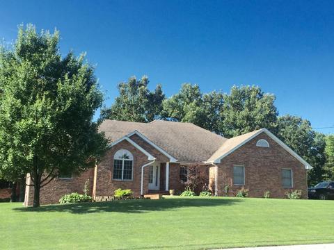 520 Forest Dr, Marshfield, MO 65706 photo 1