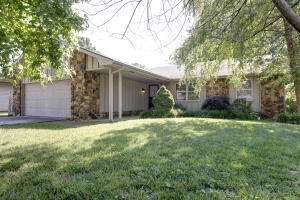 2542 S Weller Ave, Springfield, MO 65804 photo 1