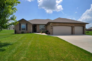 1120 W Bryce Ln, Nixa, MO 65714 photo 1
