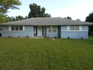 3040 E Loren St, Springfield, MO 65804 photo 1