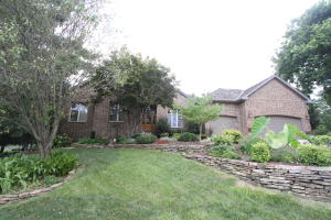 2185 E Carleton Ct, Springfield, MO 65804 photo 1