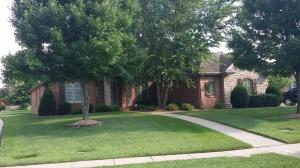 906 E Ironbridge Cir N, Springfield, MO 65810 photo 1