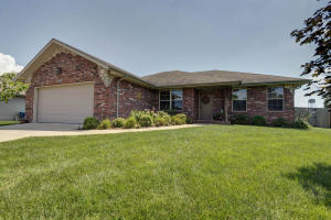 1208 E Fieldstone Dr, Ozark, MO 65721 photo 1