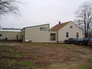 1654 E Trafficway St, Springfield, MO 65802 photo 1