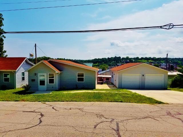 218 N 3rd St, Branson, MO 65616 photo 1