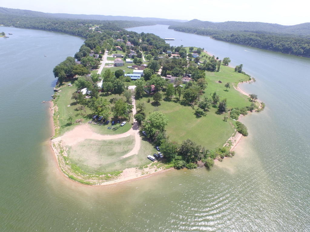 3172 Longbend Rd, Galena, MO 65656 photo 1