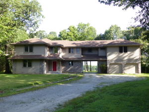 1827 N Raeley Ln, Springfield, MO 65802 photo 1