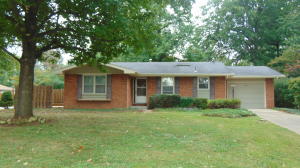 3225 S Pinehurst Ave, Springfield, MO 65807 photo 1